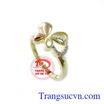 Nhẫn nữ là món quà ý nghĩa dành cho phái đẹp, là sản phẩm được nhiều phái nam lựa chọn để tặng cho người mình yêu thương