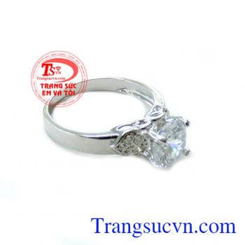 Chiếc Nhẫn Nữ Vàng Trắng Xinh chất lượng cao. Chiếc Nhẫn Nữ Vàng Trắng Xinh, nhẫn nữ vàng tây, nhẫn nữ đẹp