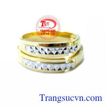 Nhẫn cưới vàng vàng tây đẹp sang trọng tinh tế cho đôi bạn trẻ