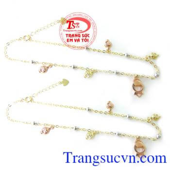 Chiếc lắc nữ vàng