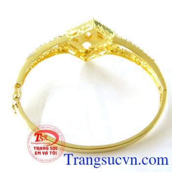 Vòng tay Chanel hàng hiệu, vòng tay vàng tây, vòng tay nữ đeo đẹp. 