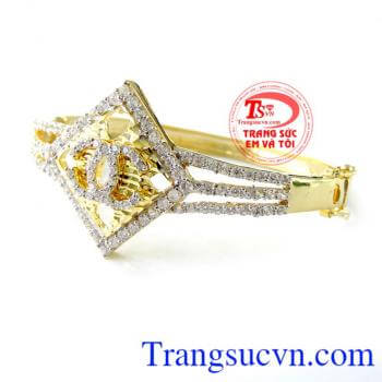 Bán Vòng tay Chanel hàng hiệu chất lượng vàng đảm bảo. 