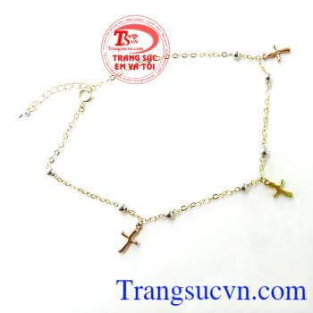 Chiếc Lắc chân đường tình yêu,lắc chân được cách điệu hình chữ Thập biểu tượng của tình yêu hiến mạng sống vì tình yêu,yêu là chết đi cái tôi của mình,hi sinh cho người mình yêu,