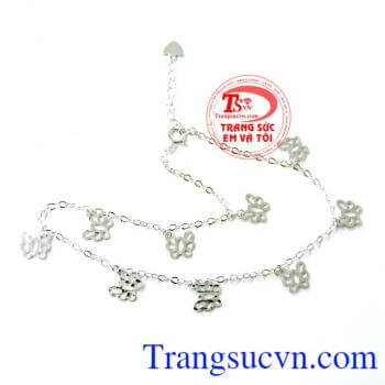 Chiếc lắc chân vàng trắng may mắn