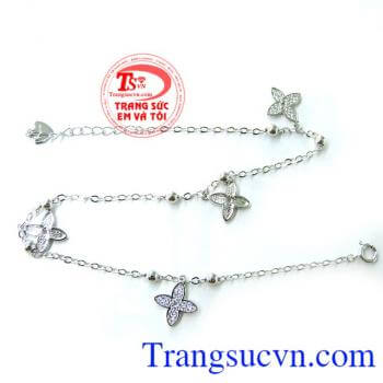 Lắc Vàng trắng cỏ bốn lá