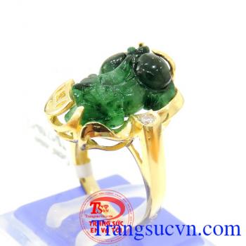 Nhẫn vàng nữ tỳ hưu ngọc cẩm thạch thiên nhiên,Nhẫn nữ Tỳ hưu Hộ mệnh, chất lượng đảm bảo uy tín