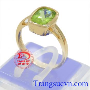Nhẫn Peridot vàng nữ tinh tế và sang trọng dành cho phái mạnh Hợp với người mệnh Hỏa,Nhẫn nữ vàng tây