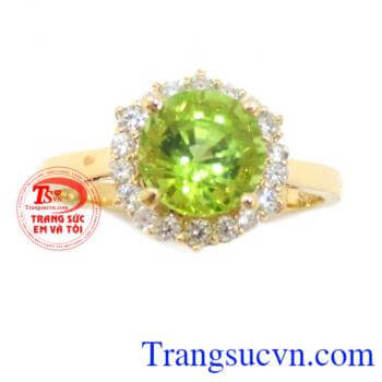 Chiếc nhẫn nữ Đá Peridot thông thái chất lượng đảm bảo uy tín,Có Giấy kiểm định đá quý kèm theo Nhẫn nữ Đá Peridot thông thái giao toàn quốc, bảo hành 1 năm,Nhẫn nữ Đá Peridot thông thái.