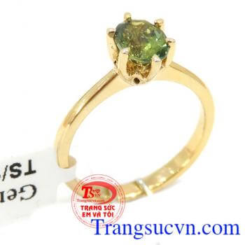 Chiếc Nhẫn đá quý Sapphire tự nhiên Có Giấy kiểm định đá quý và vàng kèm theo Nhẫn đá quý Sapphire tự nhiên bảo hành 1 năm