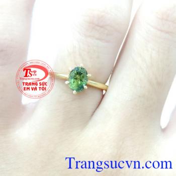 Chiếc Nhẫn đá quý Sapphire tự nhiên Có Giấy kiểm định đá quý và vàng kèm theo Nhẫn đá quý Sapphire tự nhiên bảo hành 1 năm