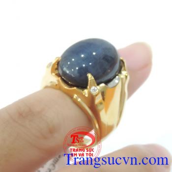 Nhẫn vàng nam Sapphire mệnh Mộc Nhẫn nữ vàng gắn đá quý Sapphire thiên nhiên dành cho phái mạnh, đeo hợp thời trang và đẳng cấp, Nhẫn vàng nam Sapphire mệnh Mộc bảo hành nhiều năm.