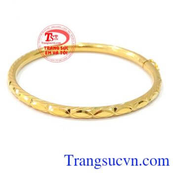 Chiếc vòng tay nữ vang đẳng cấp,Chiếc vòng tay nữ vàng uy tín.