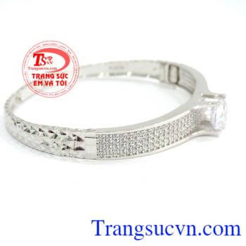 Chiếc Vòng tay vàng nhập khẩu nguyên chiếc vòng 18k 750 italy. 