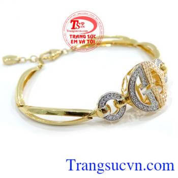 Chiếc Vòng tay vàng ý Hạnh phúc.