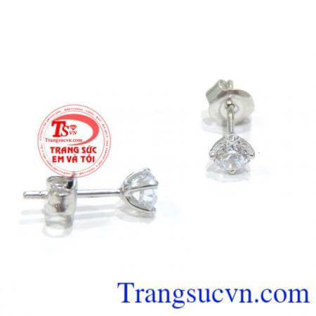 Nụ hoa tai vàng nhỏ đeo khuyên tai phụ hoặc chính nếu thích đeo nhỏ. 