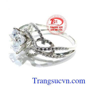Nhẫn nữ vàng 18k sáng chất lượng đảm bảo uy tín,Chiếc Nhẫn nữ vàng 18k sáng bảo hành 1 năm