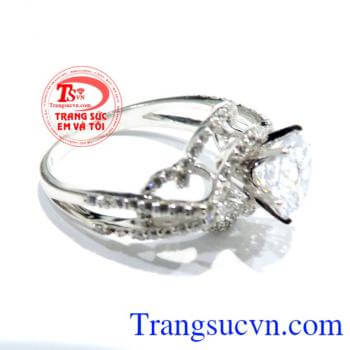 Giao toàn quốc,Nhẫn nữ vàng 18k sáng là món quà tặng bạn nữ,Người yêu thương rất tốt,Giao toàn quốc thanh toán an toàn