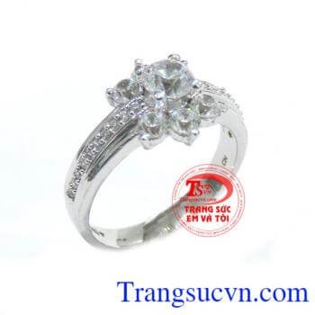 Chiếc Nhẫn vàng 18k trắng cho nữ chất lượng vàng chất lượng đảm bảo uy tín,Chiếc Nhẫn vàng 18k trắng cho nữ thanh toán an toàn,Uy tín,Giá Nhẫn vàng 18k trắng cho nữ tinh tế và quý phái,Nhẫn vàng 18k trắng cho nữ Món quà ý nghĩa 