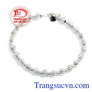 Lắc tay vàng trắng 18k italy chất lượng vàng đẩm bảo.