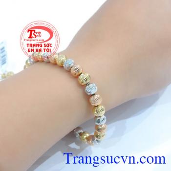 Chiếc Lắc 18k Tiểu Thư chất lượng vàng đảm bảo. 