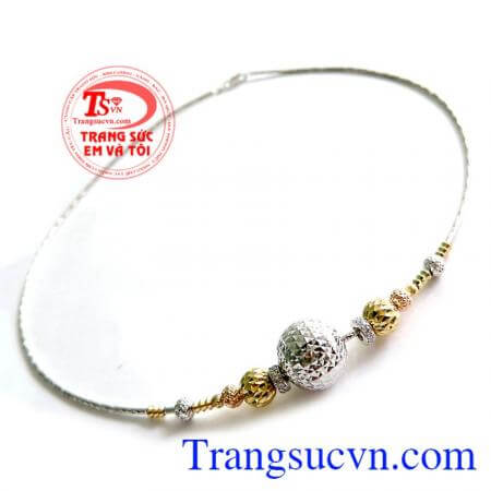 Kiềng vàng 18k nhập đeo bền đẹp tinh tế với phái đẹp. 