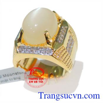 Nhẫn nam đá mặt trăng vàng 14k,Chiếc Nhẫn nam đá mặt trăng có giấy kiểm định đá quý và vàng hợp với người mệnh Kim Và Mệnh Thủy với chất thiết kế nhẫn nam đeo ngón giữa