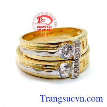 Đôi nhẫn cưới minh chứng tình yêu thể hiện tình yêu bền chặt hạnh phúc viên mãn vợ chồng