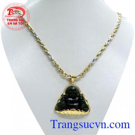 Dây chuyền vàng được sản xuất từ vàng trắng và vàng màu giúp sản phẩm trở nên bắt mắt hơn