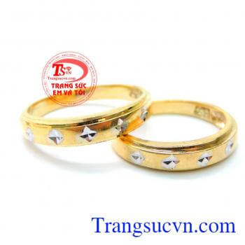 Biểu thị sự ràng buộc sự gắn kết giữa hai con người xa lạ trở nên bền chặt, không điểm dừng và luôn bất diệt trong tình yêu