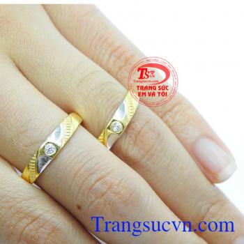 Nhẫn cưới vàng vàng tây đẹp sang trọng tinh tế cho đôi bạn trẻ