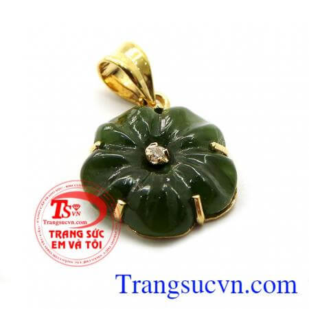 được chạm khác tinh tế,sang trọng,kiểu dáng trẻ trung,