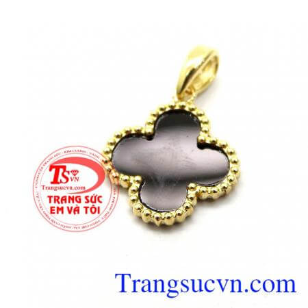 sản phẩm dành tặng cho các chị em phụ nữ,chất lượng đảm bảo,uy tín,giao hàng trên toàn quốc.