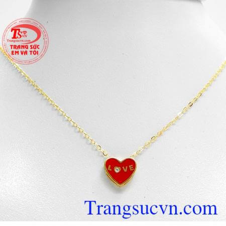 Bộ dây chuyền chữ Love,Những món đồ chúng ta chọn luôn thể hiện cá tính riêng,với Dây chuyền chữ Love rất phù hợp với những bạn gái có tấm lòng ấm áp và ngập tràn niềm yêu thương.