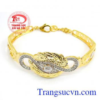 Trang sức vàng được yêu thích. Lắc vàng mắt ngọc