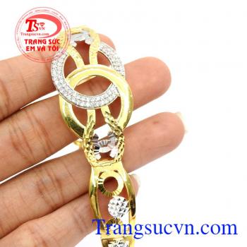 Sản phẩm uy tín,chất lượng cao,có giấy kiểm định. Lắc vàng nữ đẹp