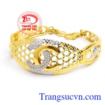 Lắc vàng nữ Chanel tinh tế,sắc nét,vẻ đẹp hoàn hảo,chất lượng uy tín. 