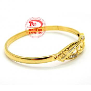 Vòng vàng tây đính đá tinh xảo cho nữ thiết kế đẹp hợp thời trang. 
