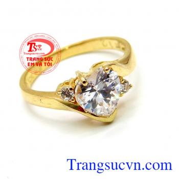 Chế tác tinh tế mang đến những đường nét sáng,bóng bền đẹp cho chiếc nhẫn nữ đeo hợp thời trang,chất lượng vàng được đảm bảo uy tín