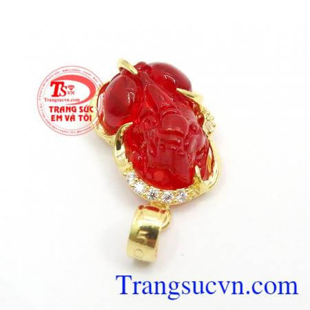 Mặt tì hưu bọc vàng là sản phẩm được bọc vàng tinh tế và khéo léo,cầu kỳ tỉ mỉ,