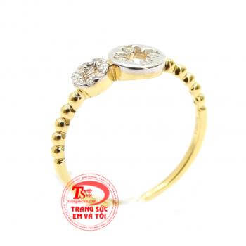 Nhẫn nữ tiểu thư,Nhẫn nữ được chế tác kiểu cách,viền nhẫn được thiết kế kiểu bi tròn