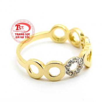 Hãy trao gửi cho người phụ nữ mình yêu chiếc nhẫn ý nghĩa này nhé!Nhẫn nữ hạnh phúc