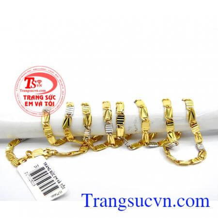 Hãy dành tặng chiếc dây chuyền xinh xắn này tới người nữ mà chúng ta yêu. Dây chuyền nữ đẹp