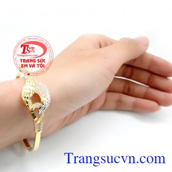 Phù hợp để đeo hàng ngày,các dịp hội họp,sinh nhật. Vòng tay Nụ Hoa Hồng
