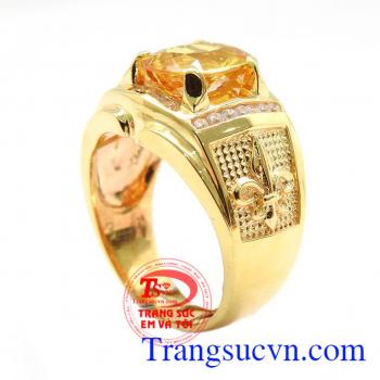 Nhẫn Đá Sapphire Vàng sang trọng được đính đá Sapphire vàng thiên nhiên hình ovan,đá Sapphia vànglà 1 loại đá quý thiên nhiên do trời đất tạo nên,đá của sự giàu sang,sung túc,giúp đạt được mục đích mong muốn