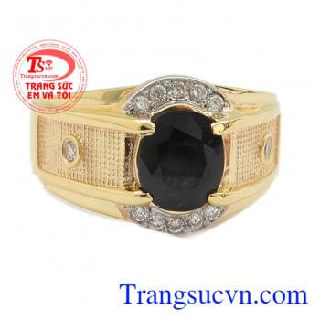 Nhẫn đá Sapphire Quyền Lực phù hơp phong cách hiện đại phái mạnh