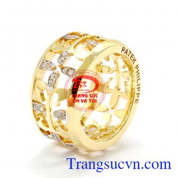 Nhẫn hoa văn nam 10k chế tác đường nét độc đáo, tinh xảo