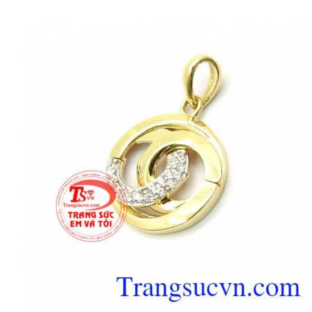 Mặt dây nữ nhập khẩu Hàn Quốc với thiết kế mang phong cách hàn Quốc mang đến vẻ đẹp nhẹ nhàng quý phái cho người đeo