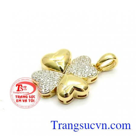 Mặt dây chuyền cỏ bốn lá Hàn Quốc thiết kế nhẹ nhàng mang đến vẻ đẹp thanh lịch sang trọng cho người đeo, 