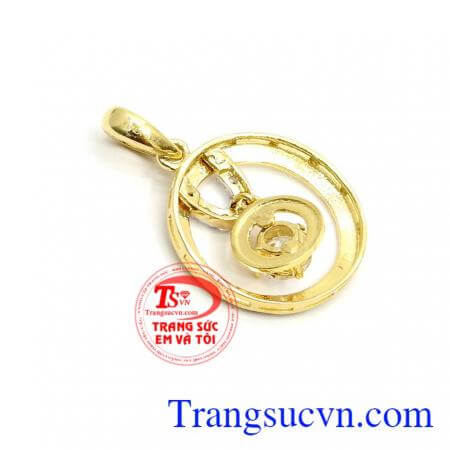 Mặt dây chuyền nhập khẩu Hàn Quốc được nhiều người ưa chuộng