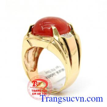 Nhẫn vàng nam uy quyền, Từ xa xưa cho tới nay, vàng luôn là một trong những kim loại quý được nhiều người sử dụng bởi tính bền đẹp, có tính thẩm mỹ cao